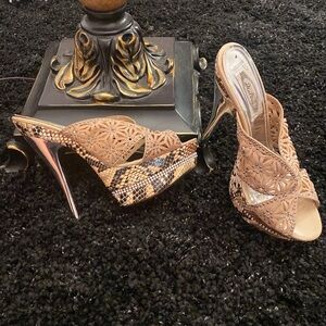 Italina Platform Heels Sz 8.5